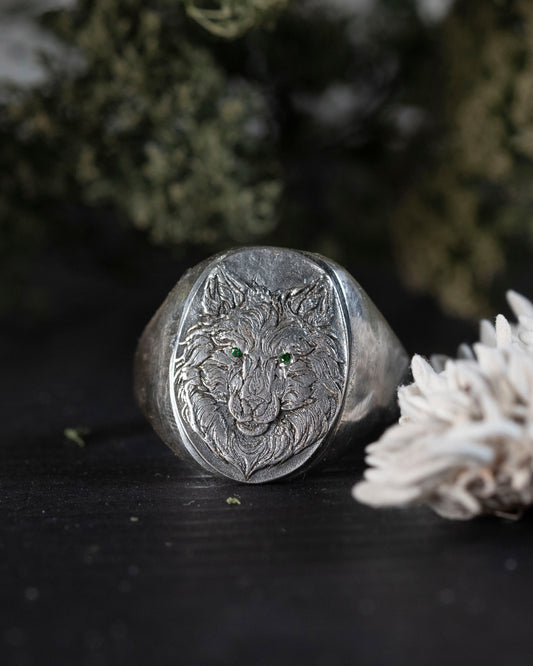 Wolfe Signet Ring  - Shield of Sparrows -Hebel Design