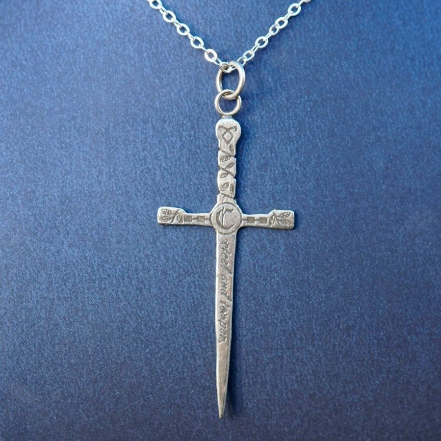 details of cortana necklace
