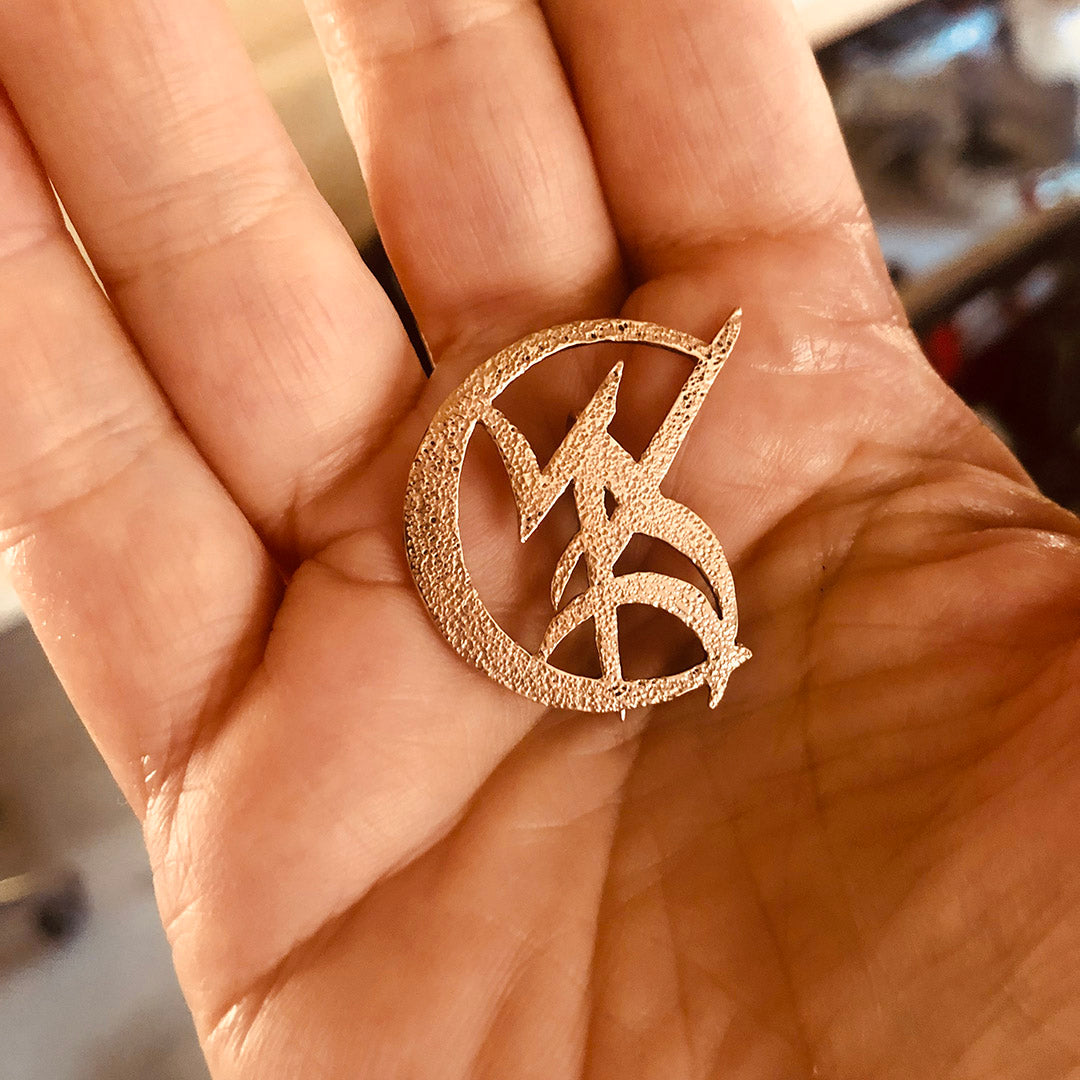 Magnus Wedding Pin - Hebel Design