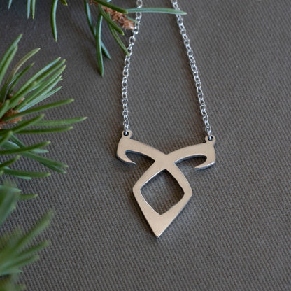 Angelic power Necklace- Enkeli Rune
