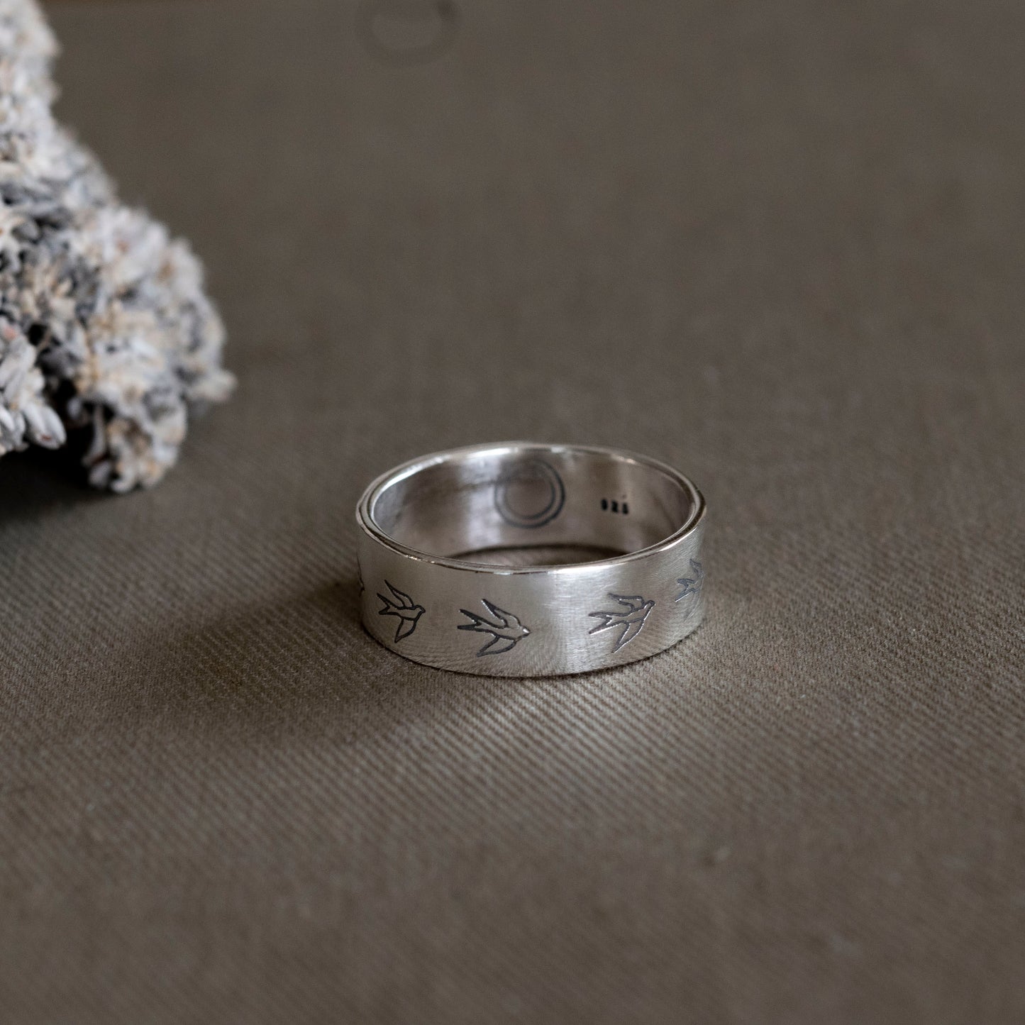 The Herondale Family Ring slim