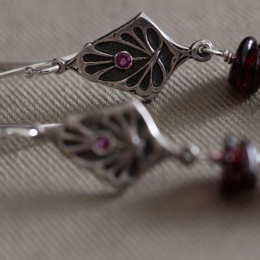 Art Nouveau Garnet Earrings - Hebel Design