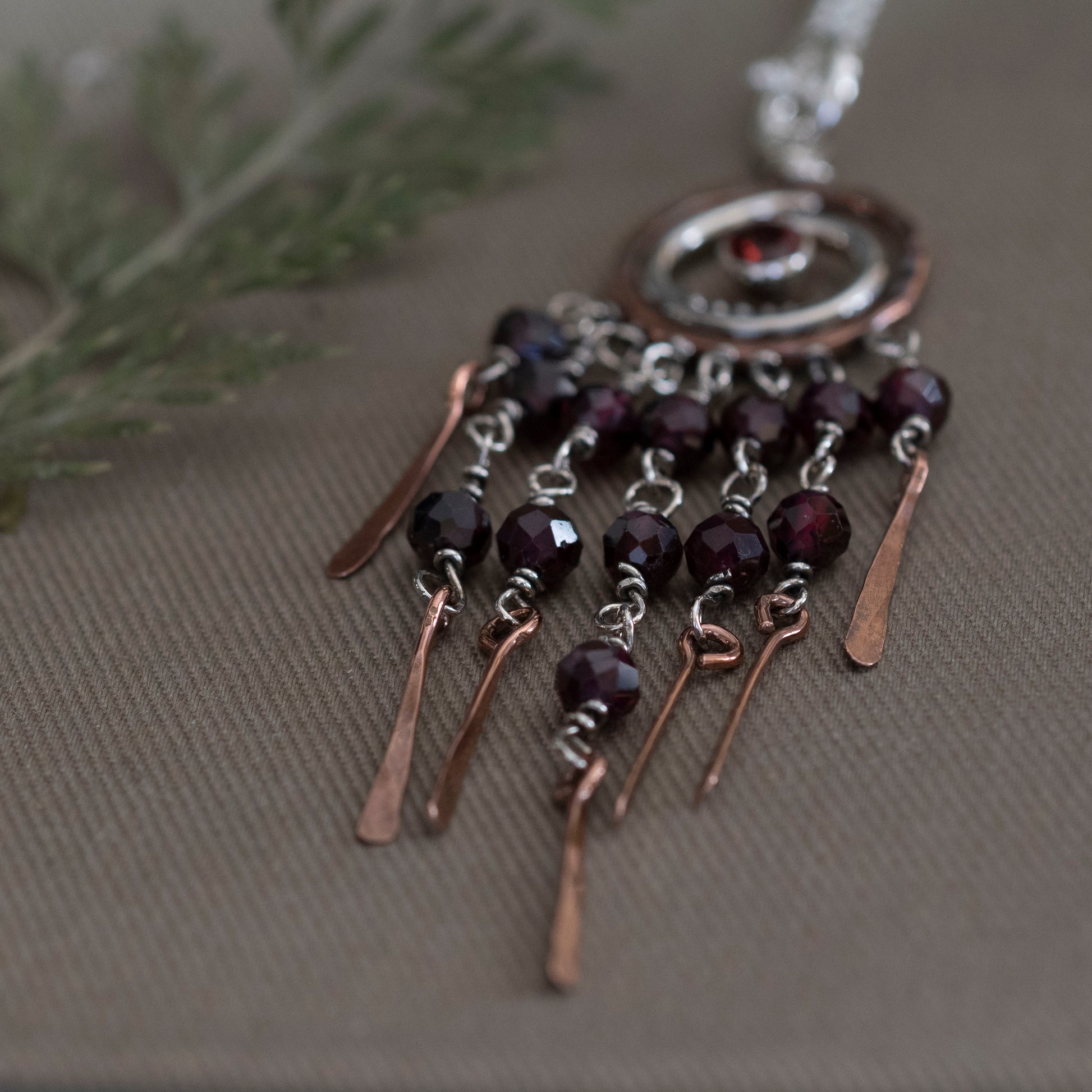 The Alchemist’s Pendulum - Hebel Design