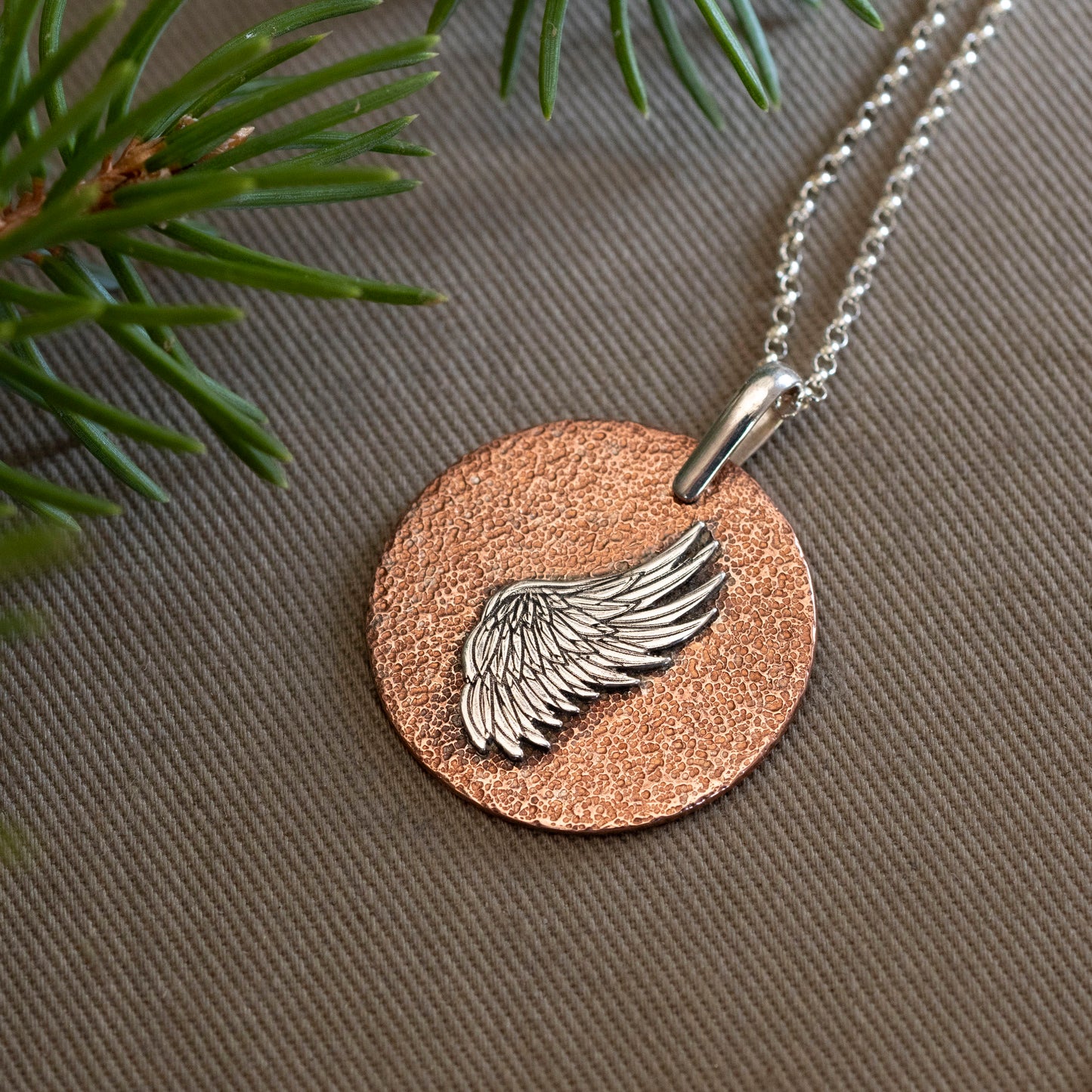 Odessa and Caspia's Elfalter necklace