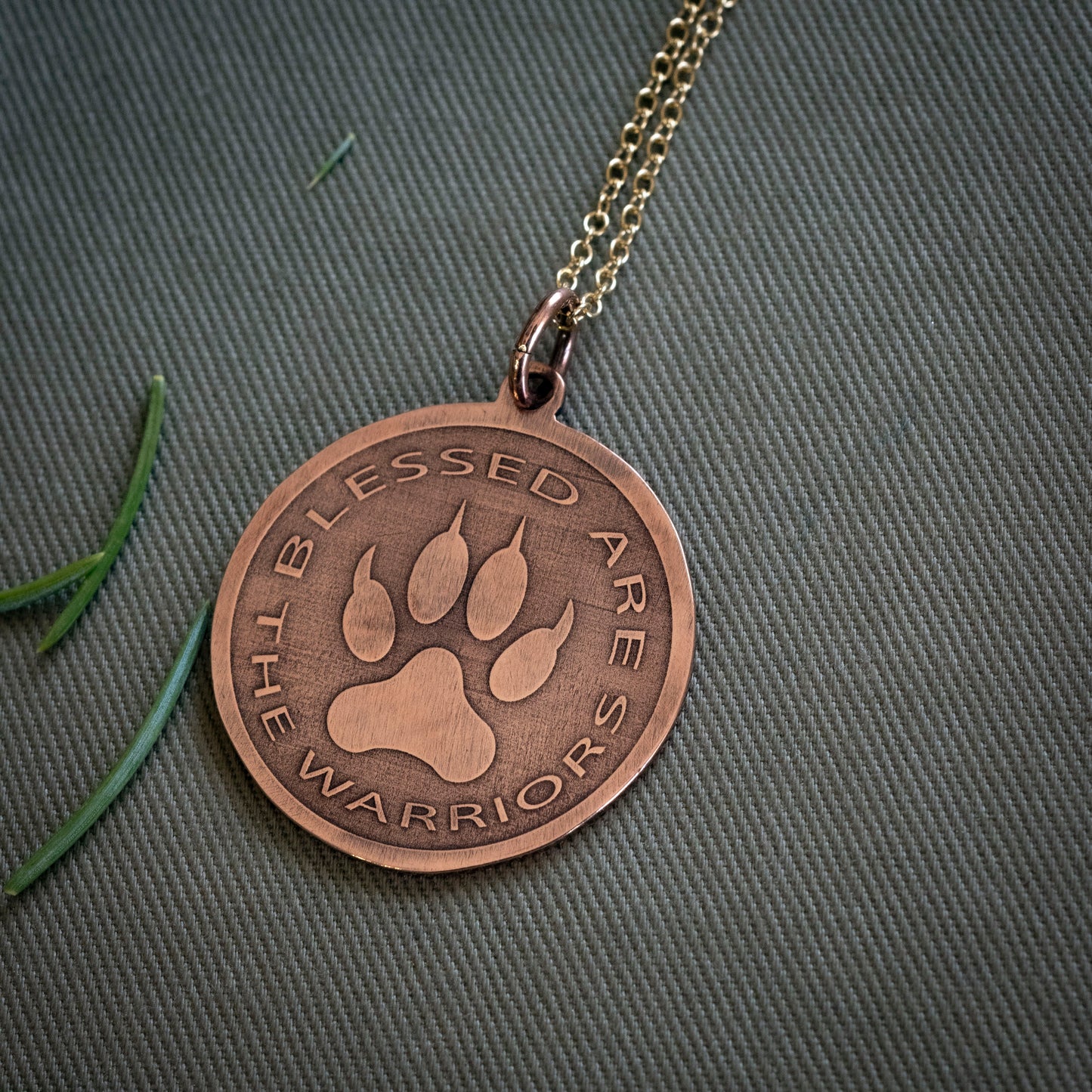 Back Details of the Praetor Lupus pendant in copper - Infernal Devices 