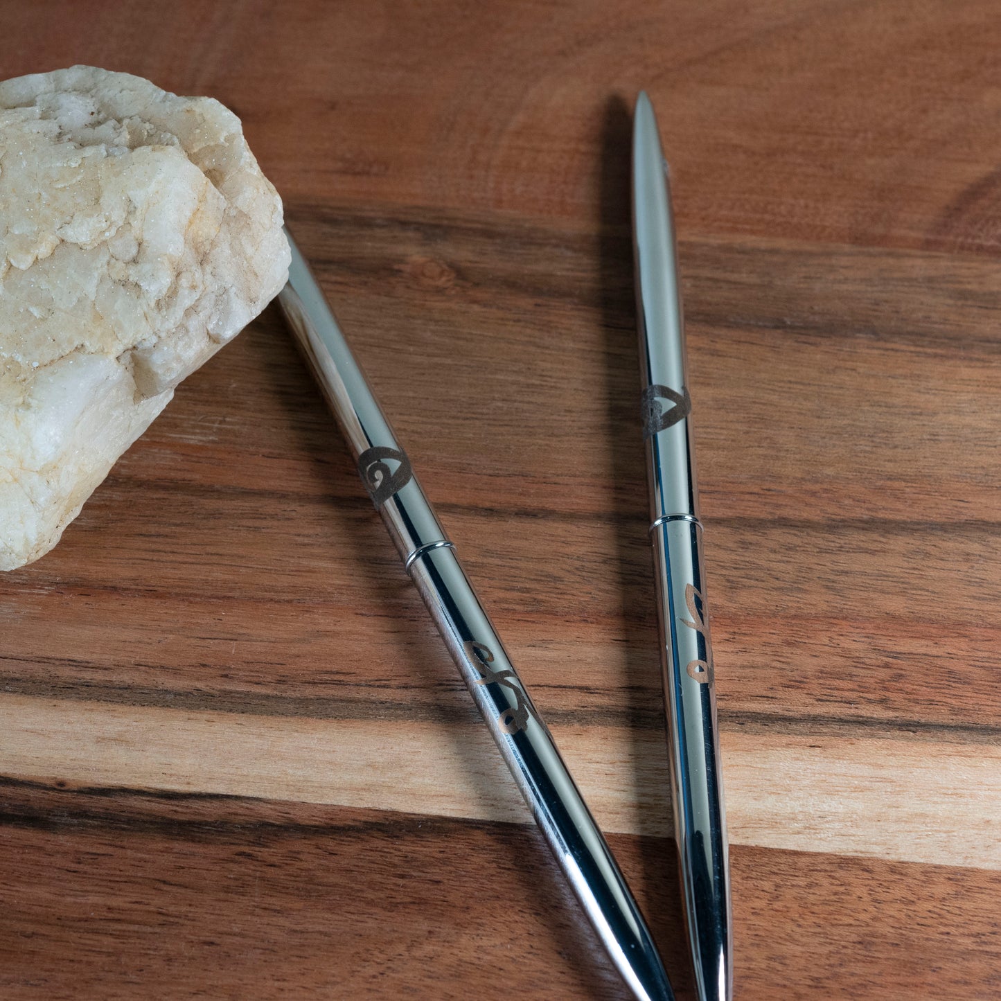 Sample and 2nd's SALE