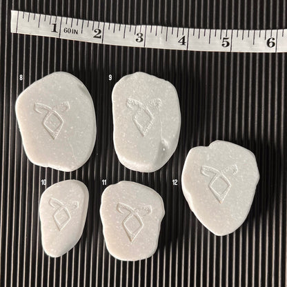 Rune - Witchlight Palmstone