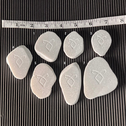Rune - Witchlight Palmstone
