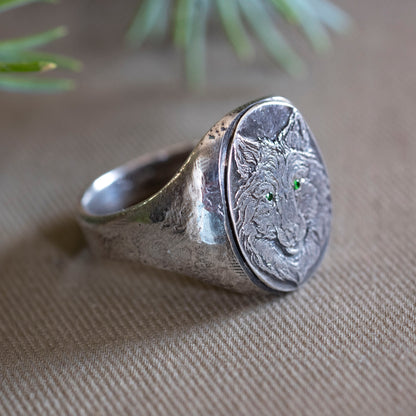 Wolfe Family Shield Signet Ring - Silver Wolf - Hebel Design
